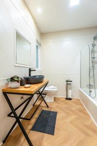 Photo #5 of Prime Location 3BR Apartment with Stunning View by ArcoBnb in Sliema, Malta