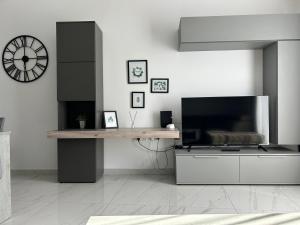 Photo #6 of Exceptional 3-bedroom apartment, Sliema - Tigne Point! in Sliema, Malta