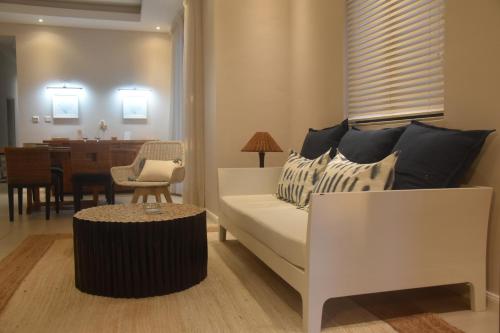 Photo #3 of Blue Waves Beachfront Penthouse in Flic en Flac, Mauritius