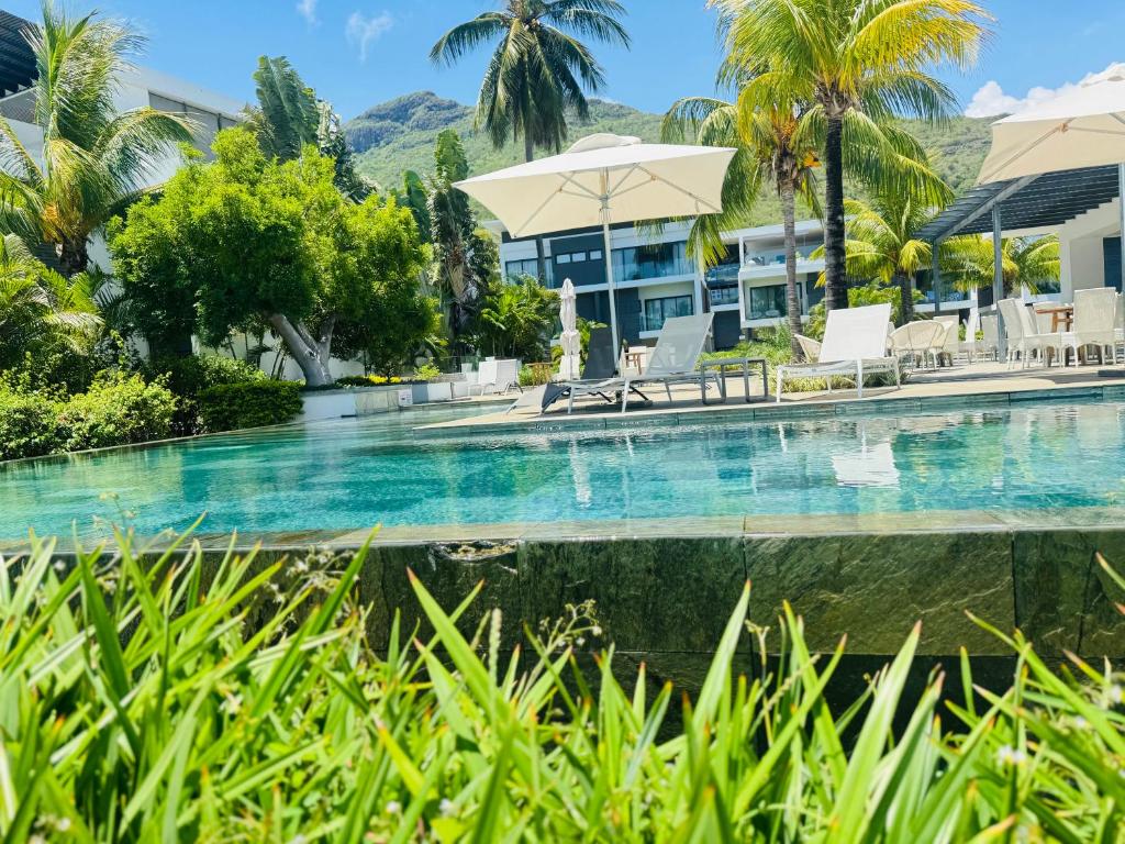 Photo of Latitude Luxury Seafront Apt in Black River, Mauritius