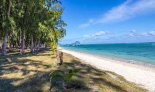 Photo #3 of Casa Marina- Flic en Flac - Beach is right in front of the Villa-Just cross the road in Flic en Flac, Mauritius