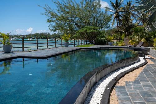 Photo #2 of Superbe appartement en bord de plage in Grand Baie, Mauritius