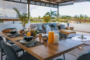Photo #4 of Cozy Penthouse - Near restaurants and beaches in Grand Baie, Mauritius