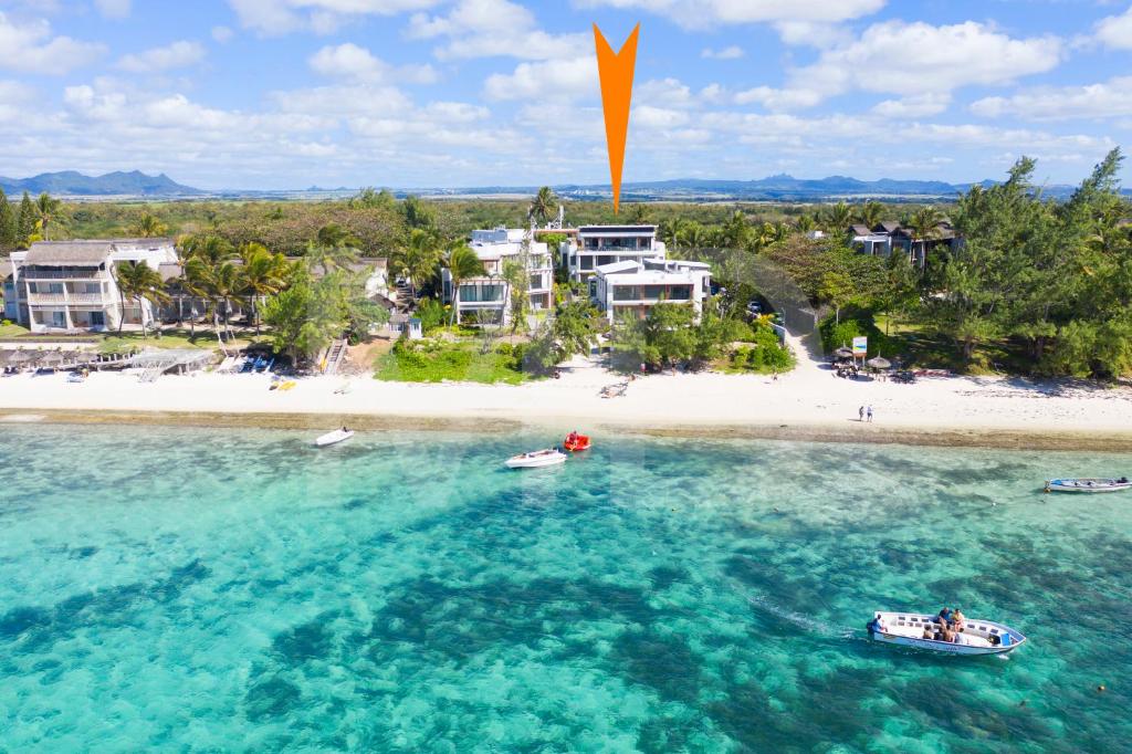 Photo #1 of Penthouse de la plage, private lift in Poste de Flacq, Mauritius