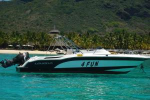 Photo #5 of View on Ilot Fourneau in Mauritius, Mauritius