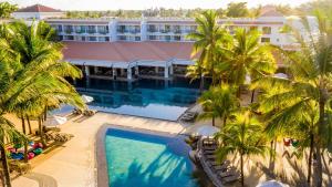 Photo #4 of Mauricia Beachcomber Resort & Spa in Grand Baie, Mauritius