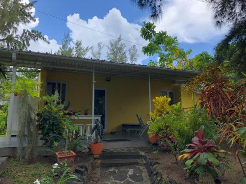 Photo #3 of Case Cassia in Riambel, Mauritius