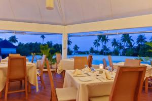 Photo #5 of Safari Island in Mushimasgali, Maldives