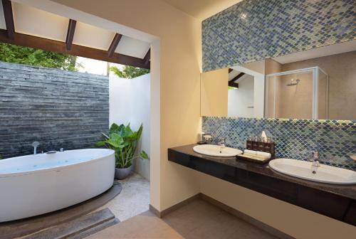 Photo #3 of Adaaran Select Meedhupparu - Complimentary Stay for 1 Child for Stays between April 2025 to September 2025 in Raa Atoll, Maldives
