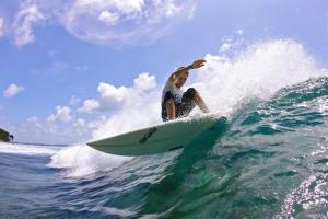 Photo #4 of Batuta Maldives Surf View in Thulusdhoo, Maldives