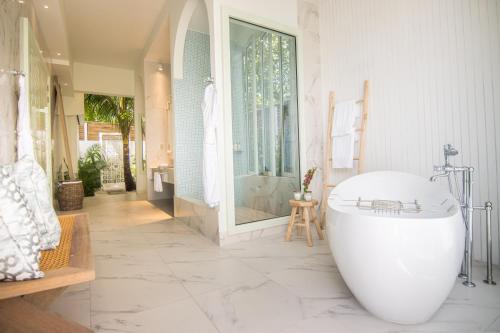 Photo #3 of Malahini Kuda Bandos Resort in North Male Atoll, Maldives