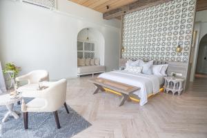 Photo #6 of Malahini Kuda Bandos Resort in North Male Atoll, Maldives