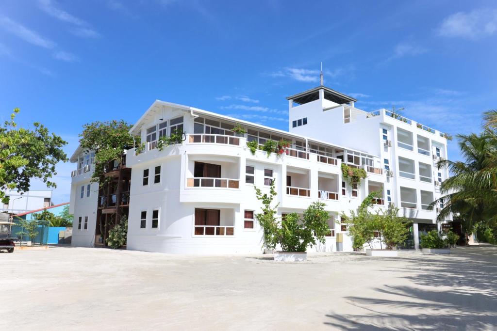Photo of Rashu Hiyaa in Dhiffushi, Maldives