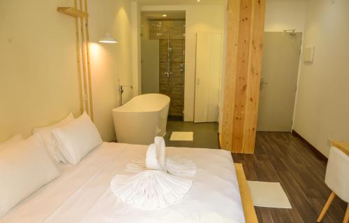 Photo #3 of Portia Hotel & Spa in Dhiffushi, Maldives