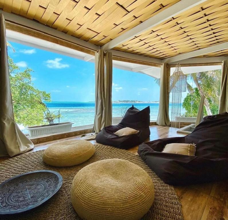 Photo of Samura Maldives Guest House Thulusdhoo in Thulusdhoo, Maldives
