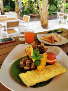 Photo #6 of Village Hideaways & Spas in Fulhadhoo, Maldives