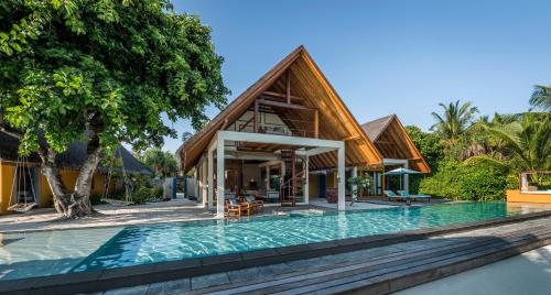 Photo #2 of Four Seasons Resort Maldives at Landaa Giraavaru in Republic of Maldives, Maldives