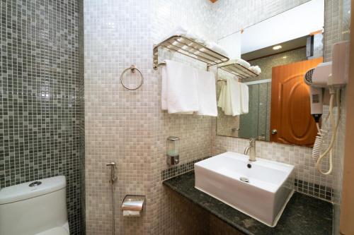 Photo #2 of Beach Breeze and Spa in Malé, Maldives
