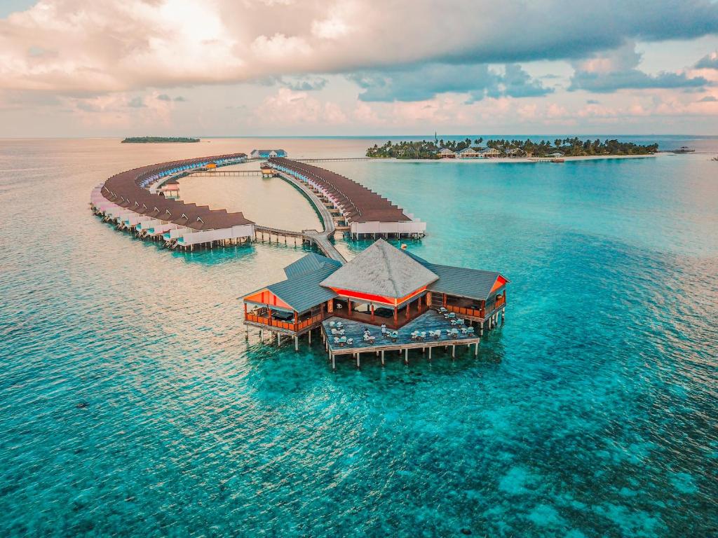 Photo of The Standard, Huruvalhi Maldives in Raa Atoll, Maldives