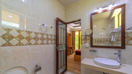 Photo #3 of Ocean Lilly Inn in Hangnaameedhoo, Maldives