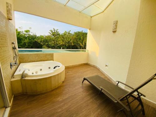 Photo #3 of Artisan Playa Esmeralda Family Beach Hotel in Playa de Chachalacas, Mexico