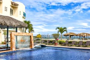 Photo #4 of Artisan Playa Esmeralda Family Beach Hotel in Playa de Chachalacas, Mexico