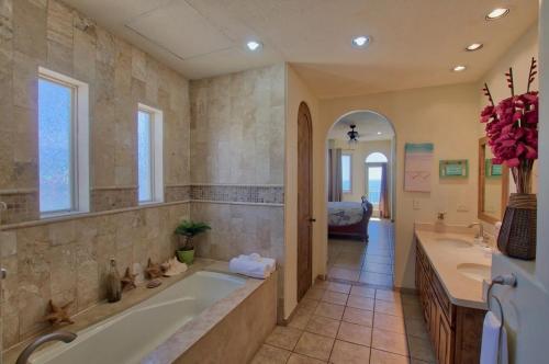 Photo #3 of Bella Sirena Beachfront Resort in Puerto Peñasco, Mexico