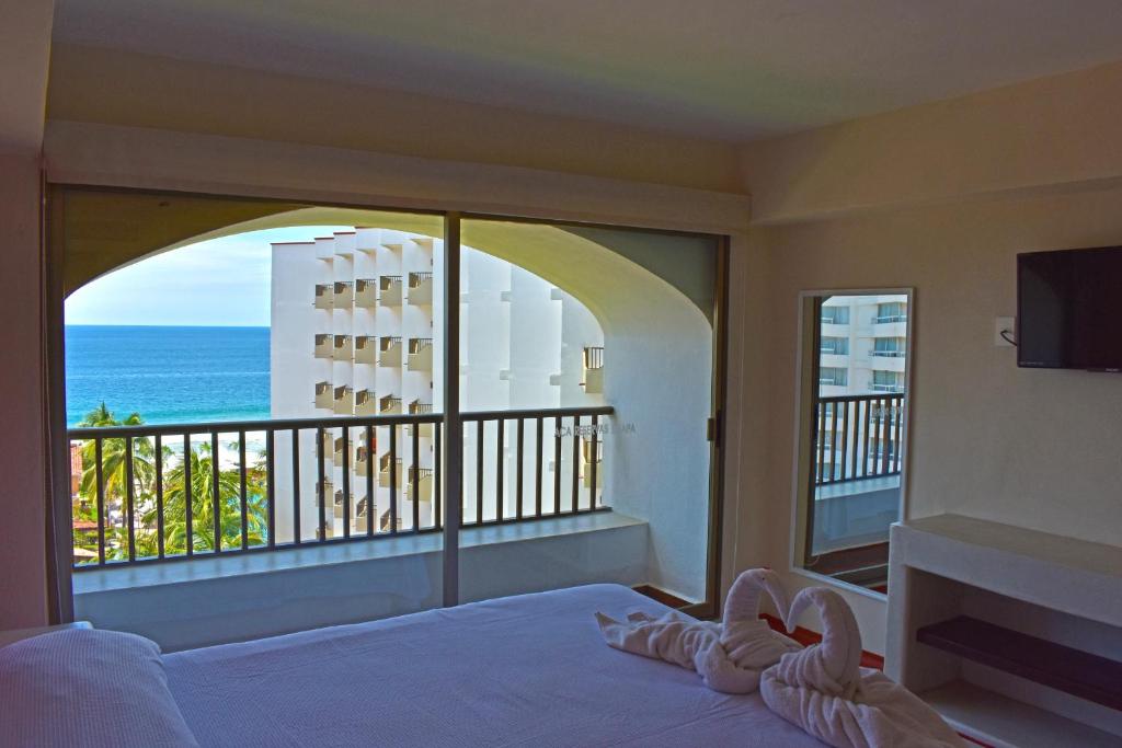 Photo of Aca Suites Ixtapa in Ixtapa Zihuatanejo, Mexico
