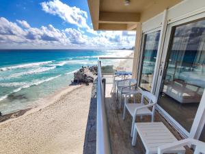 Photo #5 of Paradise Beachfront & Nightlife Heart in Cancún, Mexico
