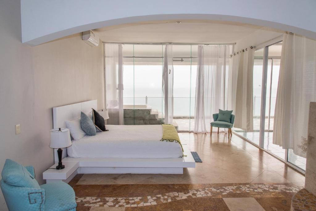 Photo #1 of Oceanfront Serenity in Gated Community near Rosarito in Playas de Rosarito, Mexico