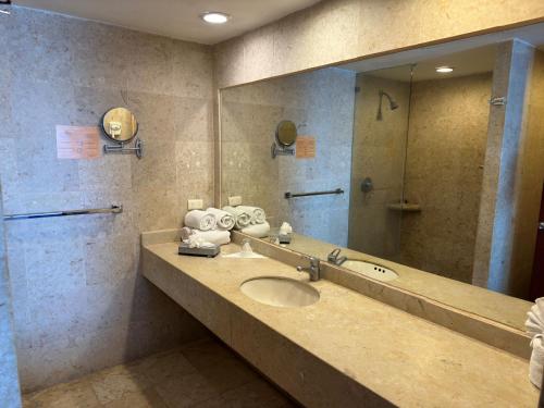 Photo #2 of Hotel Quijote Inn in Mazatlan, Mexico