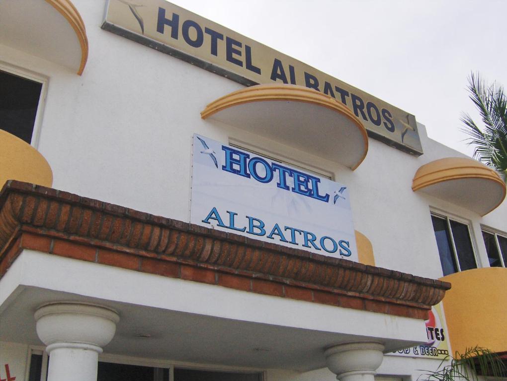 Photo #1 of Hotel Albatros in Manzanillo, Mexico