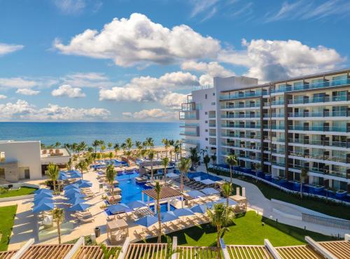 Photo #2 of Royalton Splash Riviera Cancun, An Autograph Collection All-Inclusive Resort in Cancún, Mexico