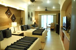 Photo #6 of Diamond Bay in Mazatlán, Mexico