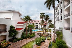 Photo #4 of The Royal Cancun All Suites Resort in Cancún, Mexico
