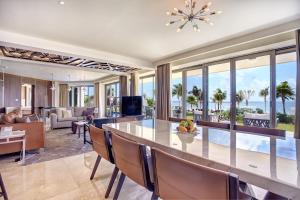 Photo #5 of Royalton Riviera Cancun, An Autograph Collection All-Inclusive Resort & Casino in Cancún, Mexico