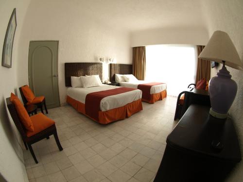 Photo #2 of Sierra Mar All Inclusive at Tesoro in Manzanillo, Mexico