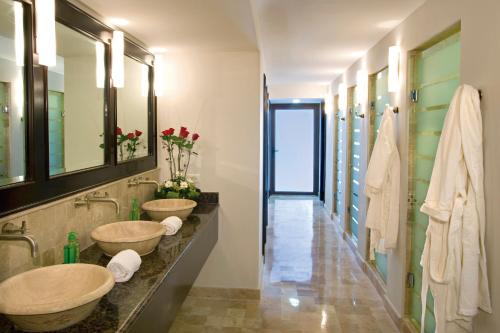 Photo #3 of Cuxos Hotel Beachfront in Isla Mujeres, Mexico