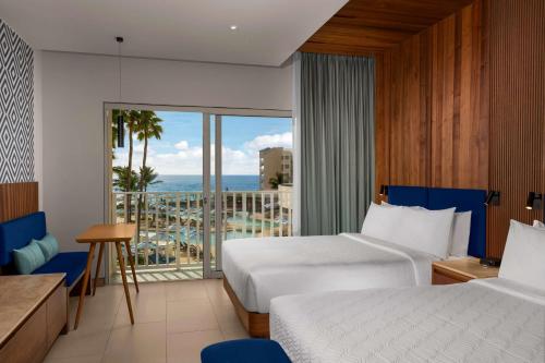 Photo #2 of Hilton Cancun Mar Caribe All-Inclusive Resort in Cancún, Mexico
