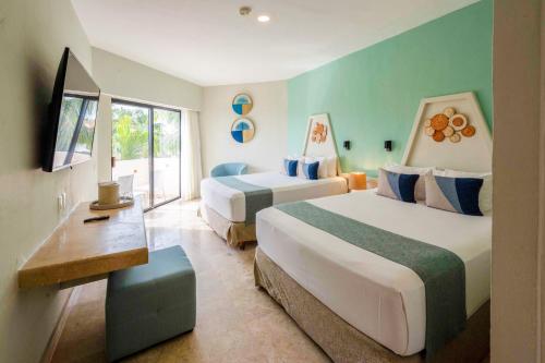 Photo #2 of Viva Maya by Wyndham, A Trademark All Inclusive Resort in Playa del Carmen, Mexico