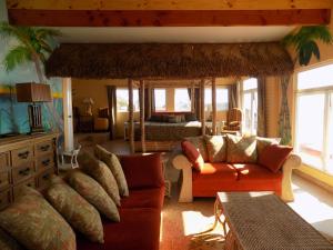 Photo #4 of Poco Cielo Hotel in La Misión, Mexico