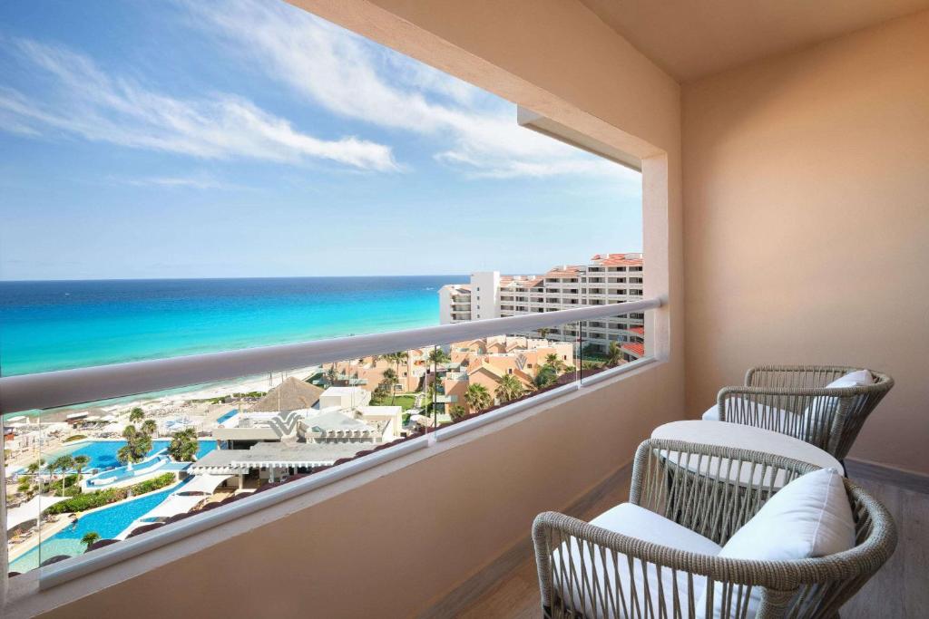 Photo #1 of Wyndham Grand Cancun All Inclusive Resort & Villas in Cancún, Mexico