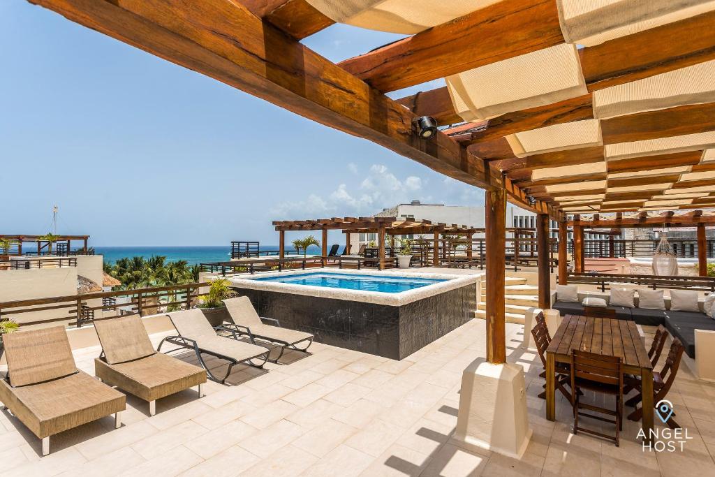 Photo #1 of Magnificent Oceanview Rooftop Lounge with Plunge Pool in Playa del Carmen, Mexico