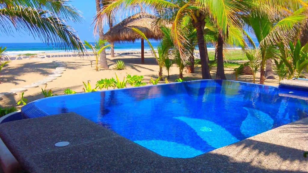Photo of Bungalows Tree Tops - Adults Only in Zihuatanejo, Mexico