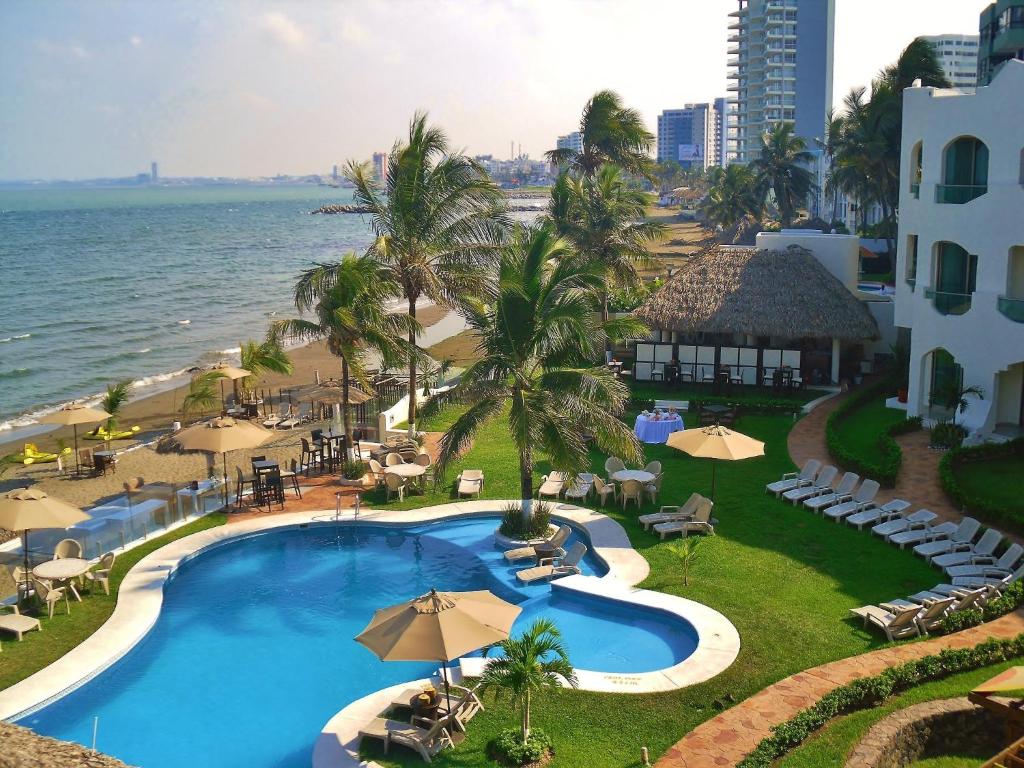 Photo of Playa Caracol Hotel & Spa in Boca del Río, Mexico