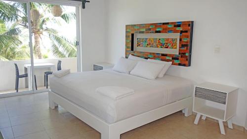 Photo #2 of El Fuerte Beach Apartments in Mahahual, Mexico