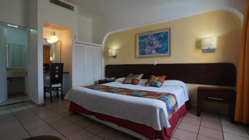 Photo #2 of Hotel Marbella in Manzanillo, Mexico