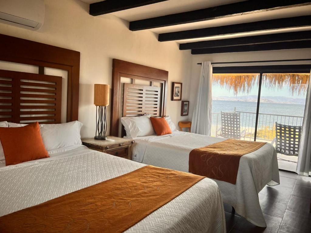 Photo #1 of Los Vientos Hotel in Bahía de los Ángeles, Mexico