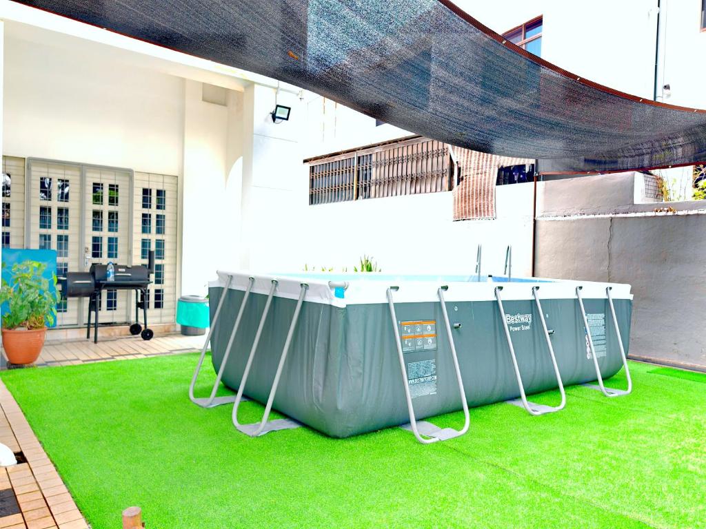 Photo #1 of 527 BeachHouse l 5 bedroom with swimming pool - 3min walk to the beach in Tanjung Bungah, Malaysia