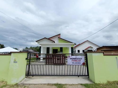Photo #2 of Homestay Kemaman Fyna07 Banglo Mewah 5 KM Dari Pantai Kijal in Kemaman, Malaysia